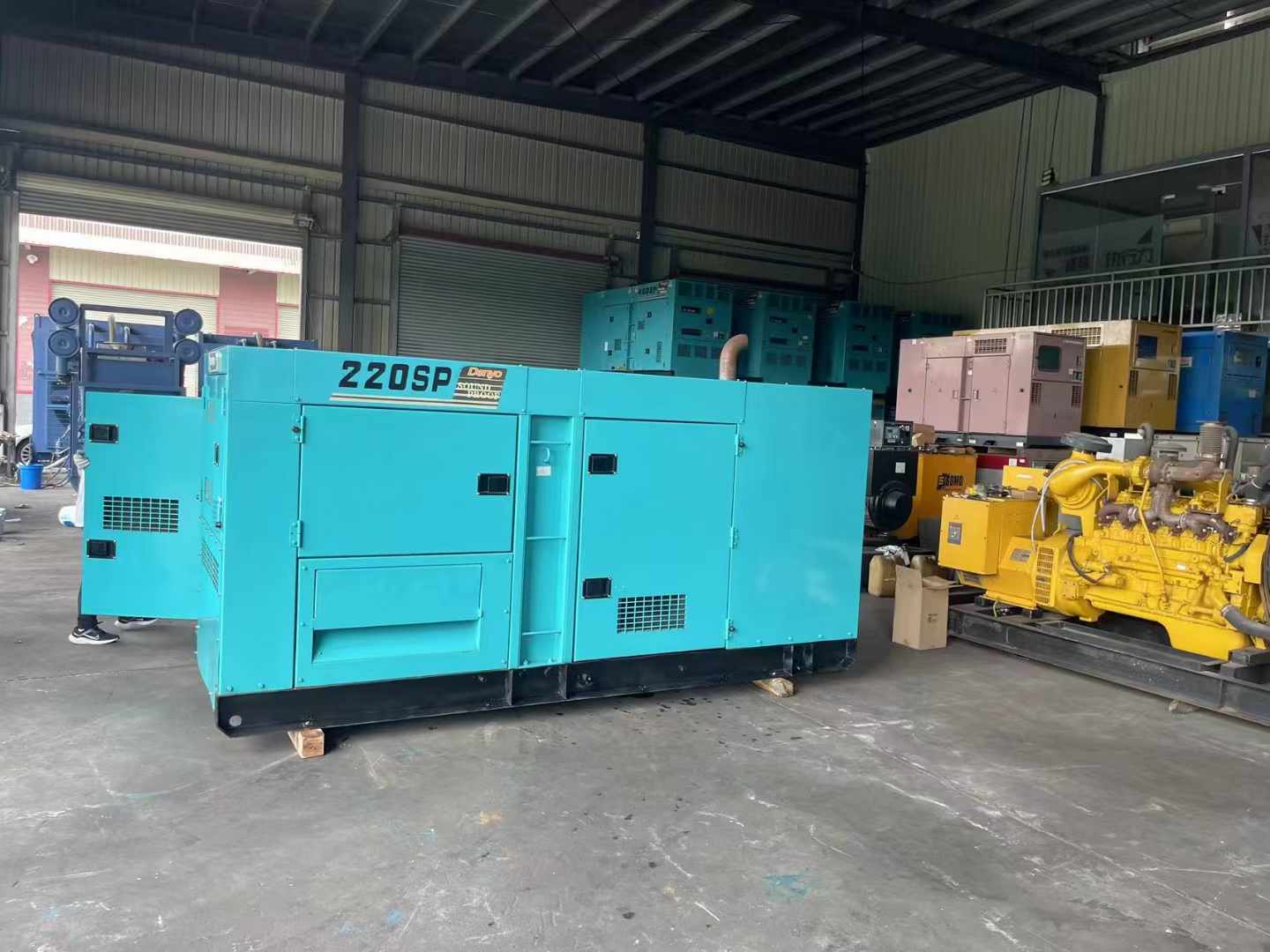 昌洒镇800kW 柴油发电机的输出电流波动范围是多少？