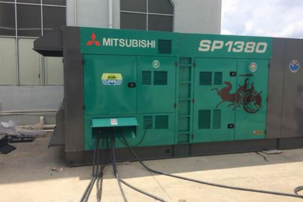 昌洒镇为什么有些柴油发电机组的输出电压可以调节？