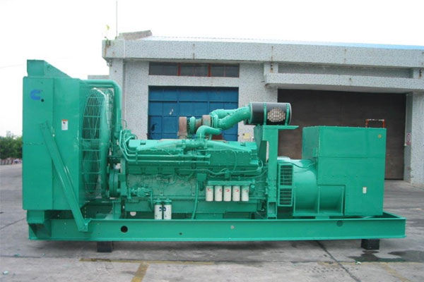 昌洒镇工厂发电机应急发电时如何更准确地检查发电机状态？